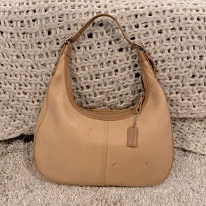 Authentic Coach medium shoulder purse